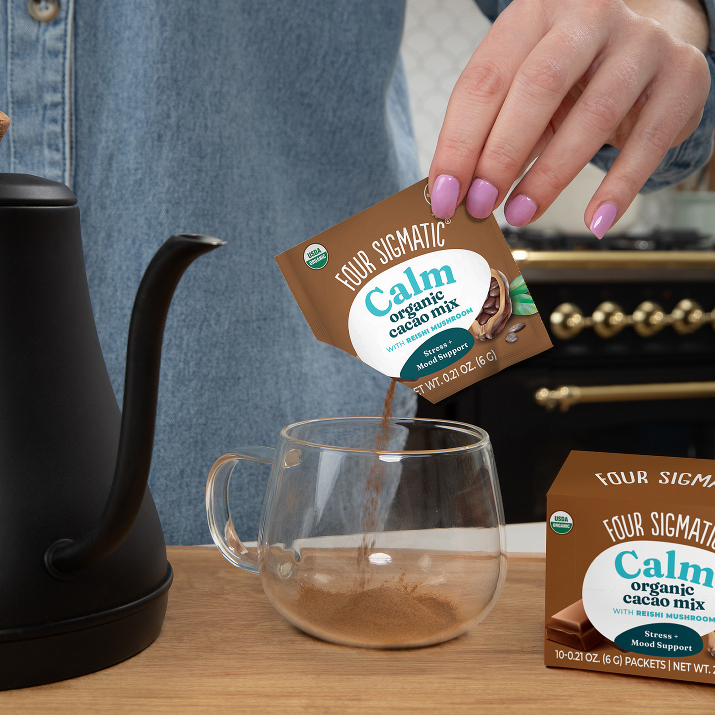 calm-cacao-packets-d8 calm-cocoa-ss-lifestyle-2026_1.png