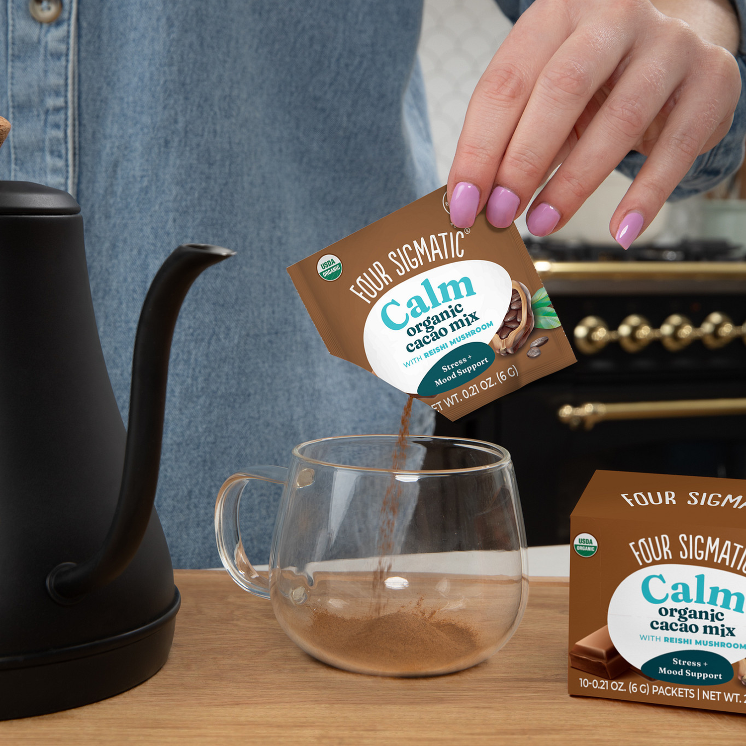 calm-cacao-packets-d8 calm-cocoa-ss-lifestyle-2026_1.png